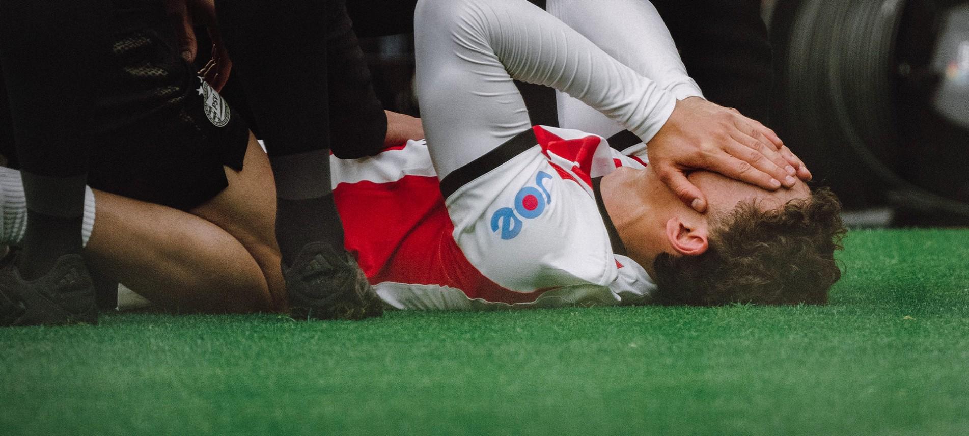 一份详细的, 阿贾克斯的, 对劲了