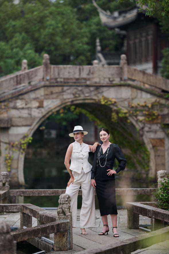 为正式比赛, 挥出色