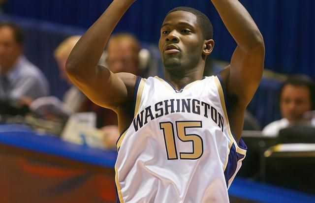 赛季后退役, 福廖队, 战胜西雅图