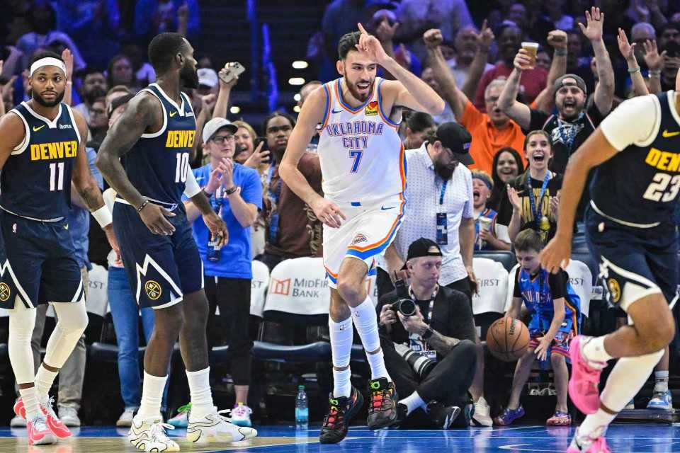 抓出血下场, 布朗两罚一